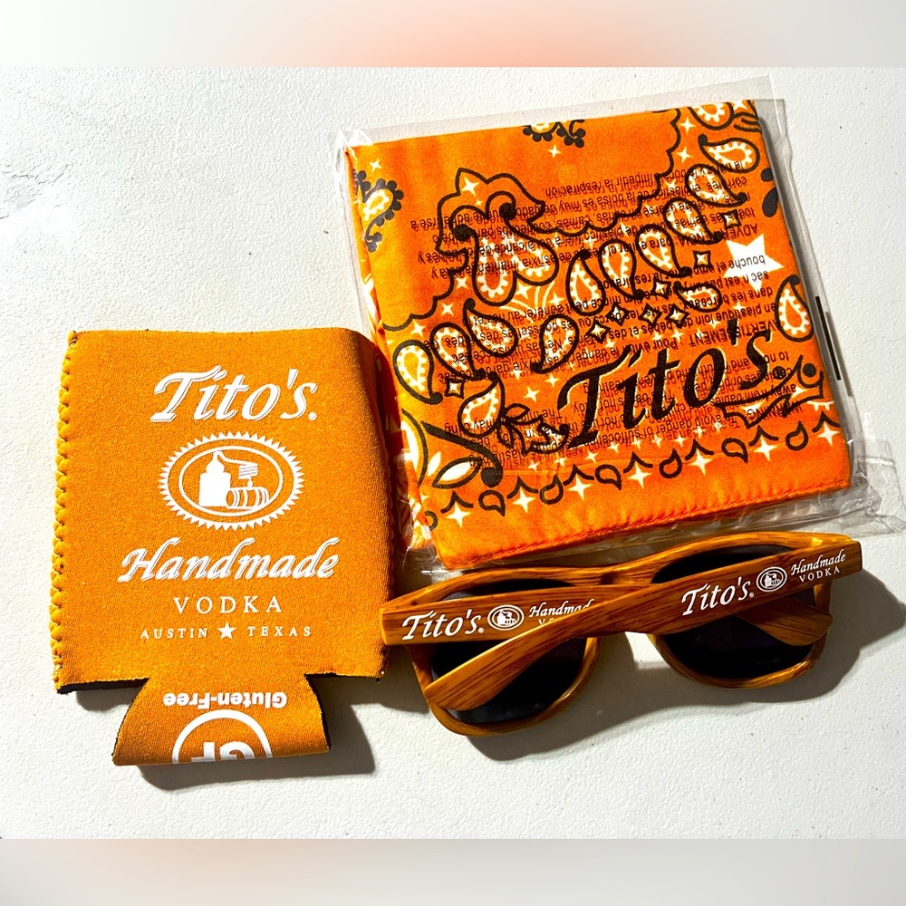 Tito’s handmade vodka orange gift bundle